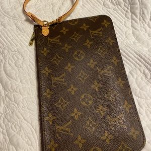 COPY - LV Monogram NF Pochette